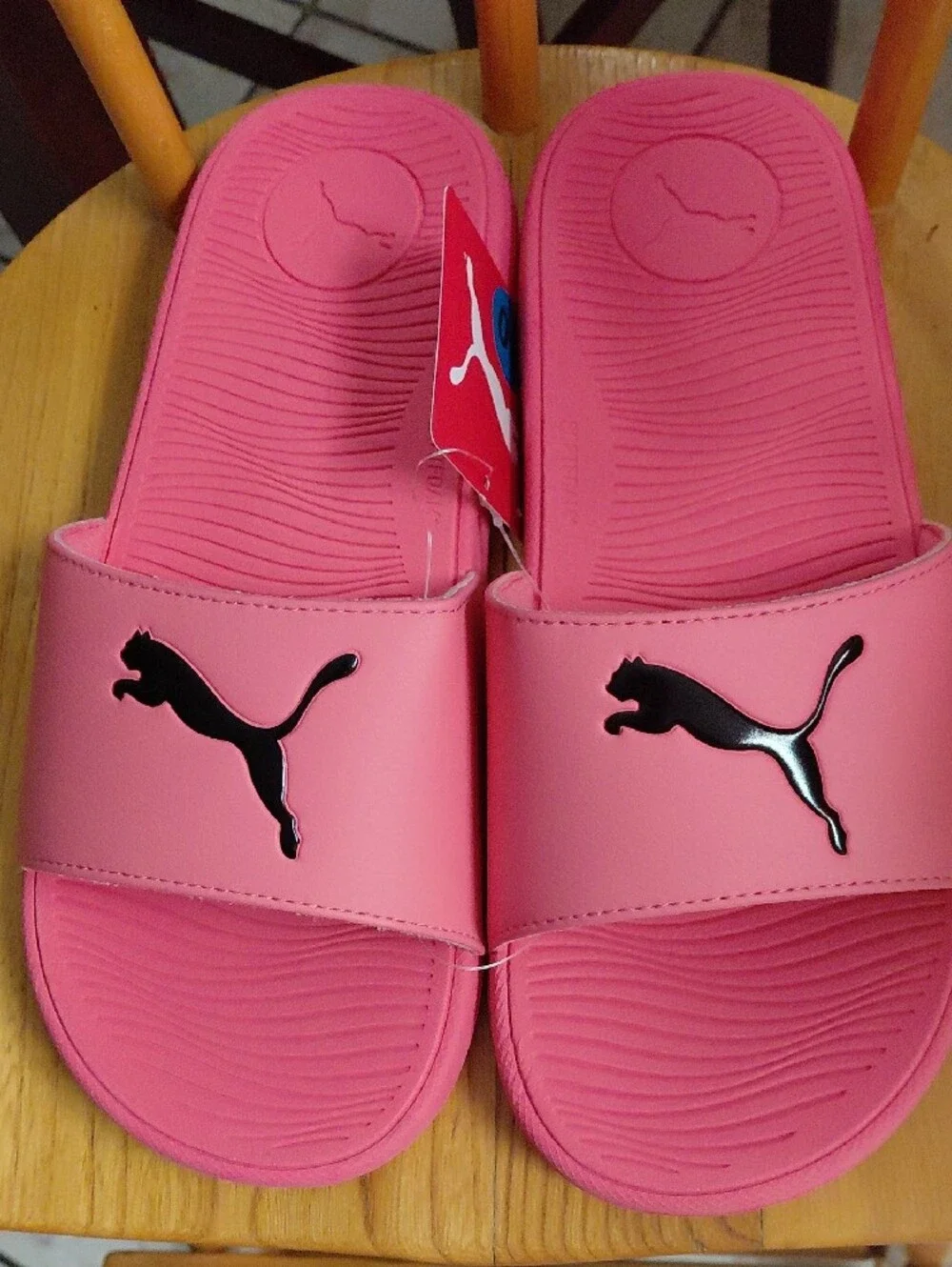 Brand New Women’s Coral Pink Puma Slide Sandals